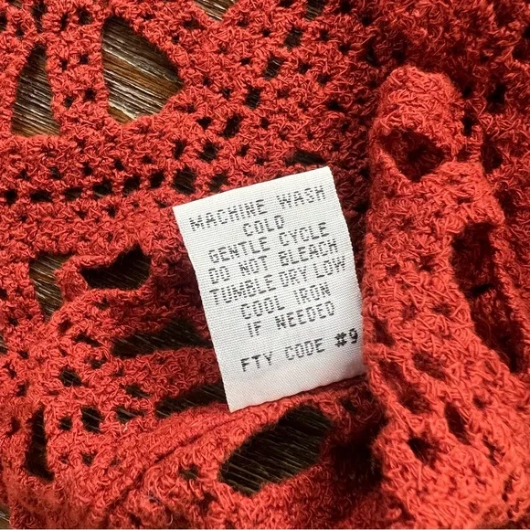 Rebellion Crochet Lace Blouse in Deep Red - Picture 5 of 6